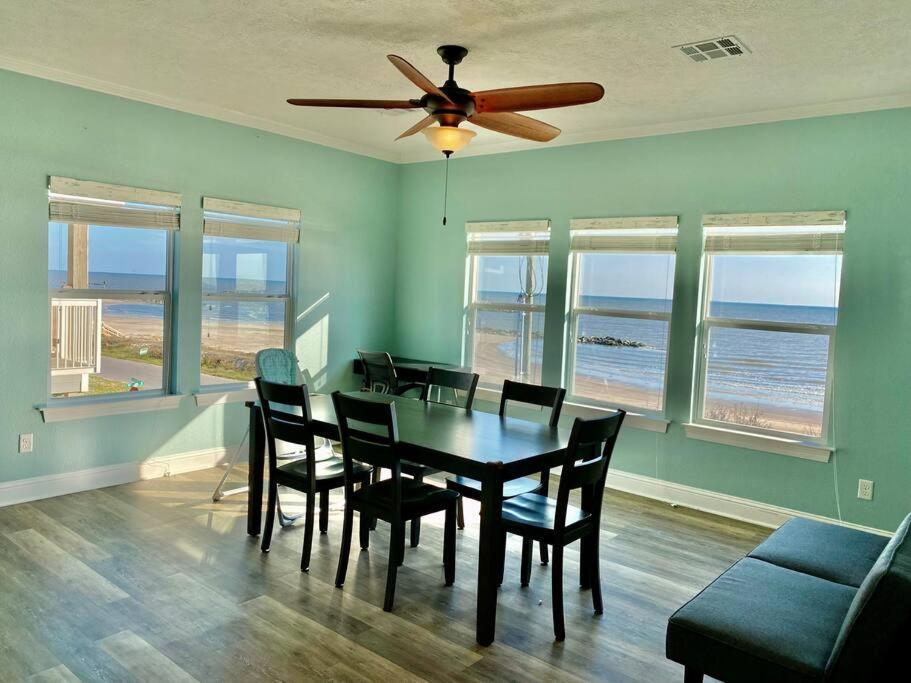 Oceanfront Home Near Hollybeach Cameron Εξωτερικό φωτογραφία